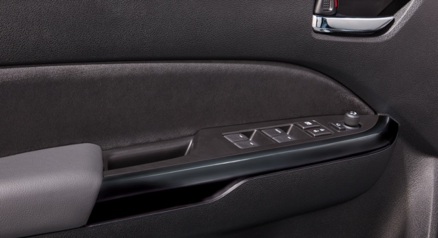 Vitara Door Trim Garnish - Piano Black