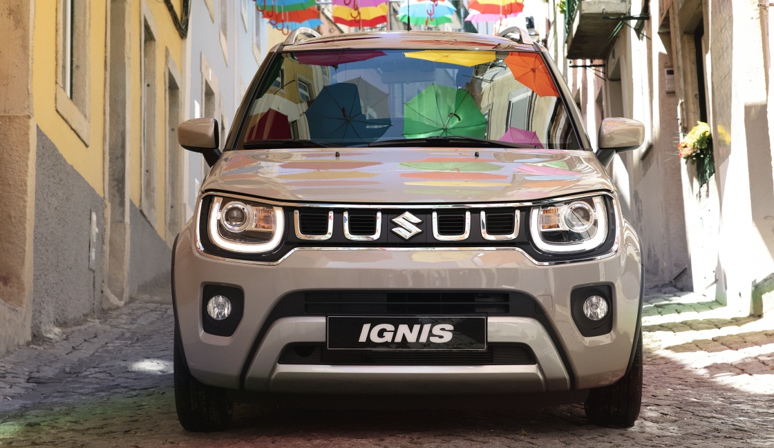 Suzuki Ignis Ivory front close up